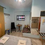 Micro-Studio